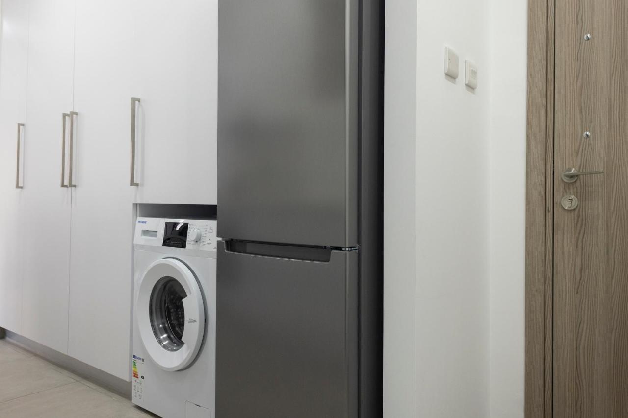 Lovely 2 Bed Apartment In Larnaca City Centre Exterior photo