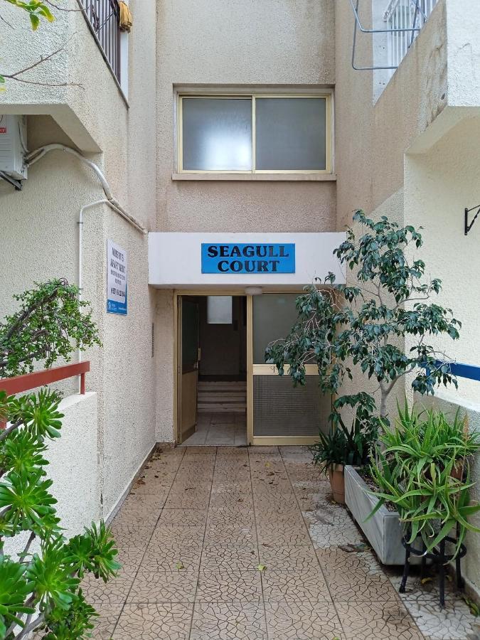 Lovely 2 Bed Apartment In Larnaca City Centre Exterior photo